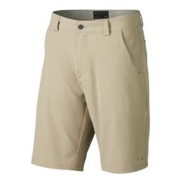 oakley men's take short 2.5