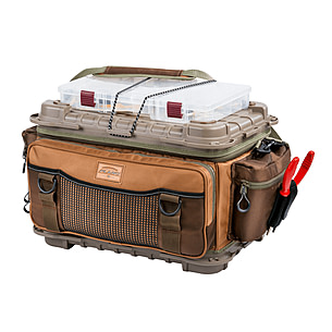 Plano Guide Series 3700 size Tackle Bag - includes six 3750's