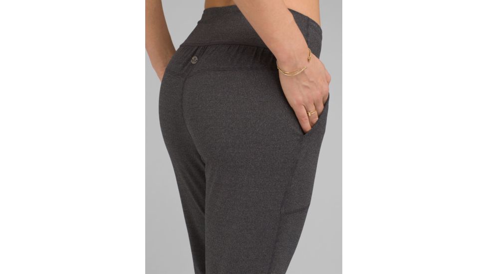 prana mahala jogger