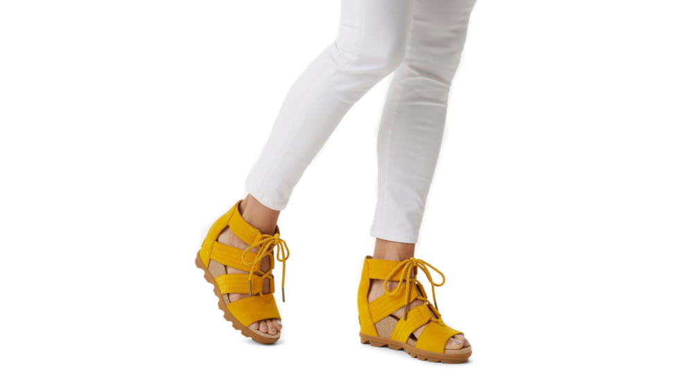 sorel joanie lace up