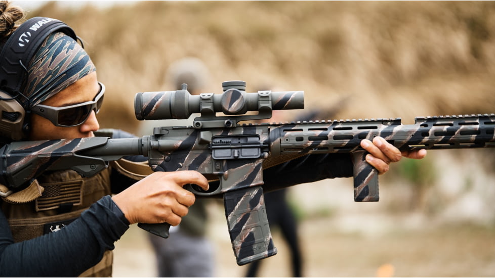 Valiant Dynamics EvolvR Telescoping Combat Stock, Black, Commercial Buffer Tube, E111-00-C-BLK