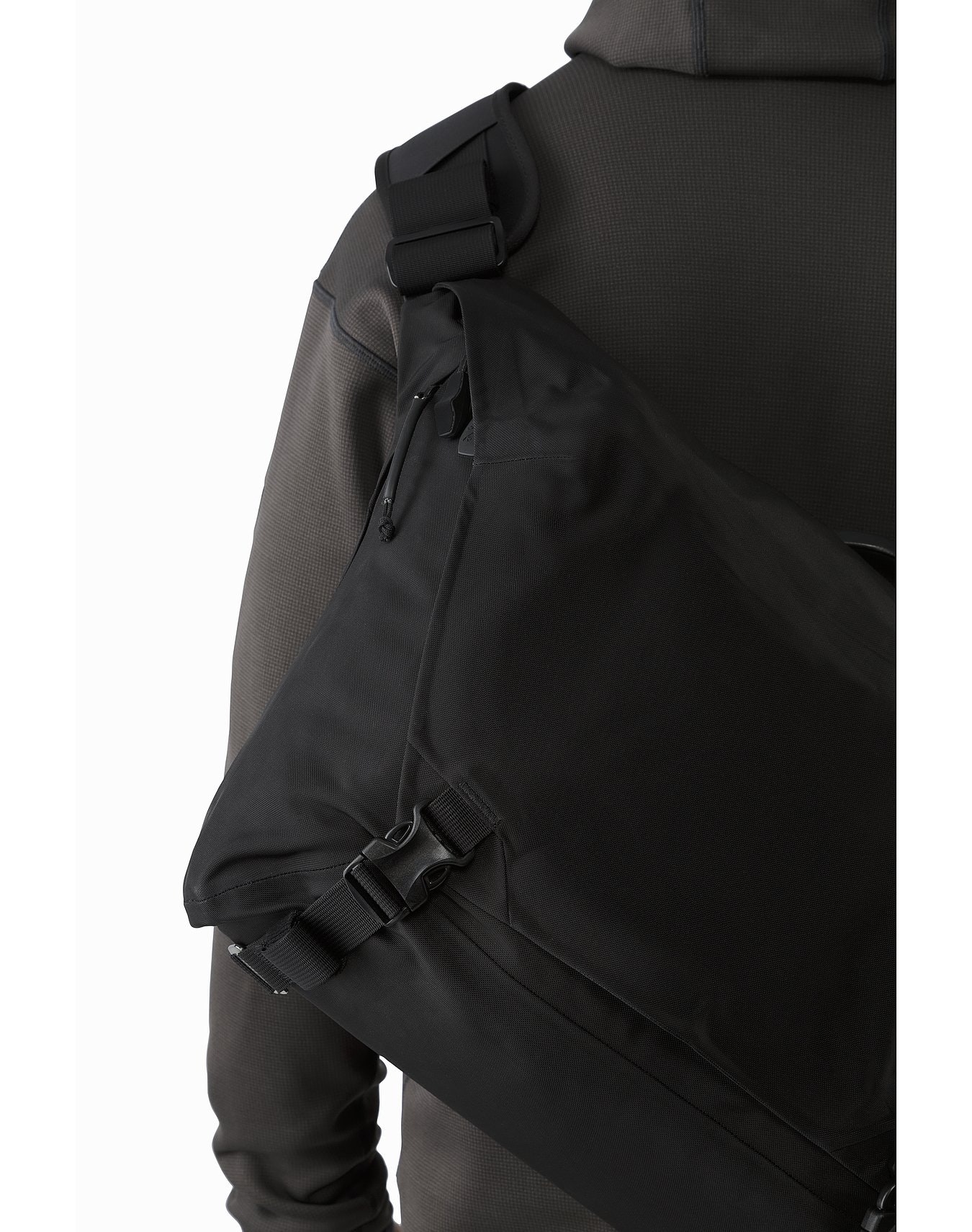 arcteryx messenger bag