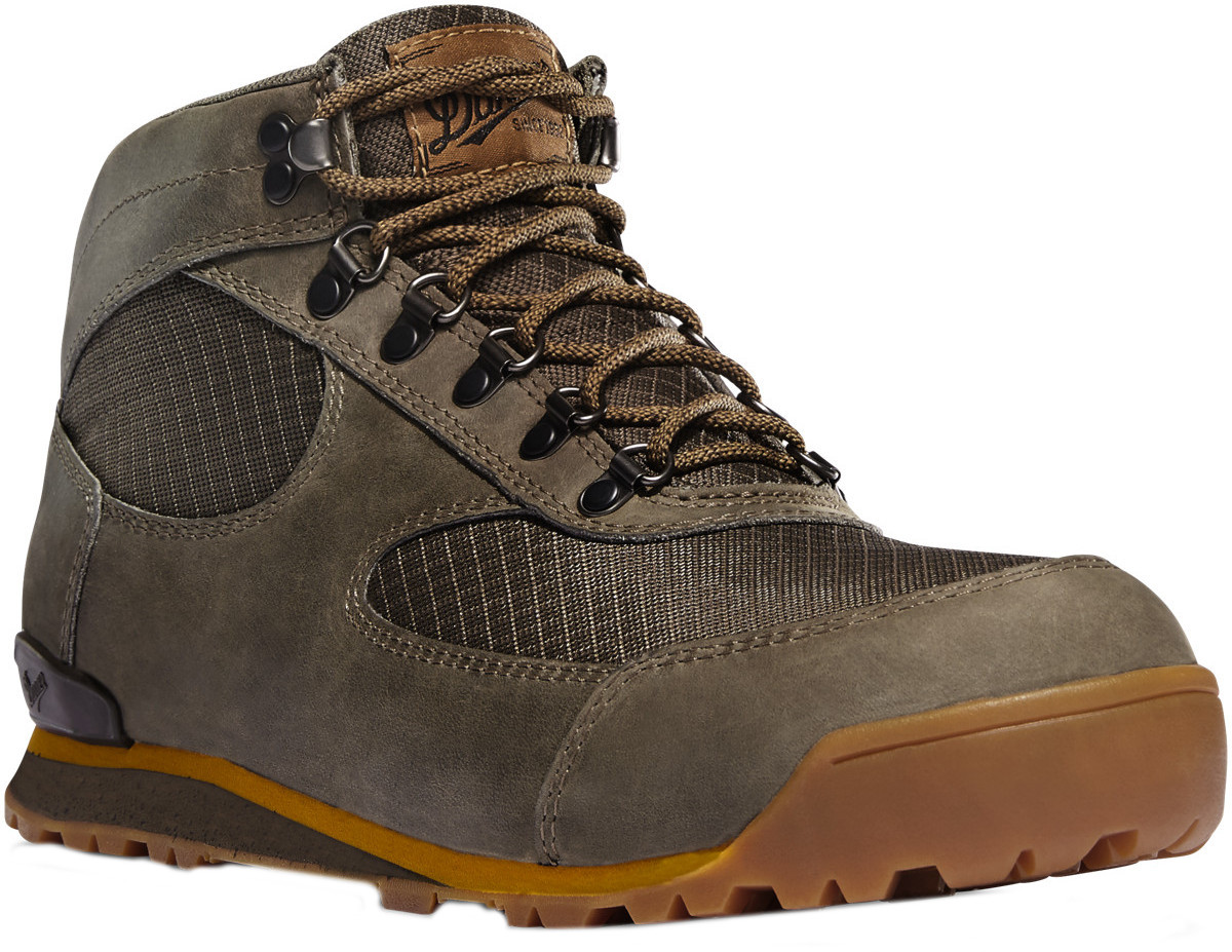 mens casual walking boots