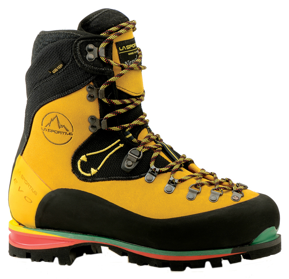 la sportiva hiking boots mens