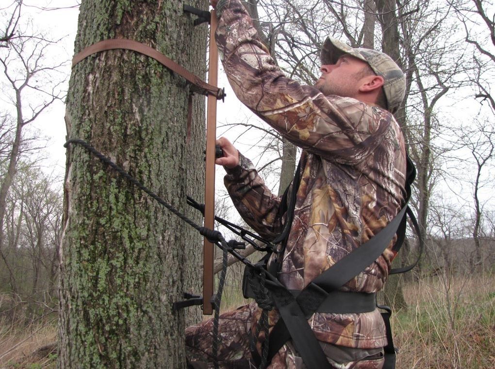 Lone Wolf Treestands Alpha II Hang On Tree Stand 4.5 Star Rating Free