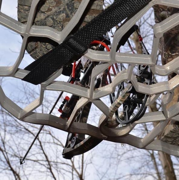 Lone Wolf Treestands Alpha II Hang On Tree Stand 4.5 Star Rating Free